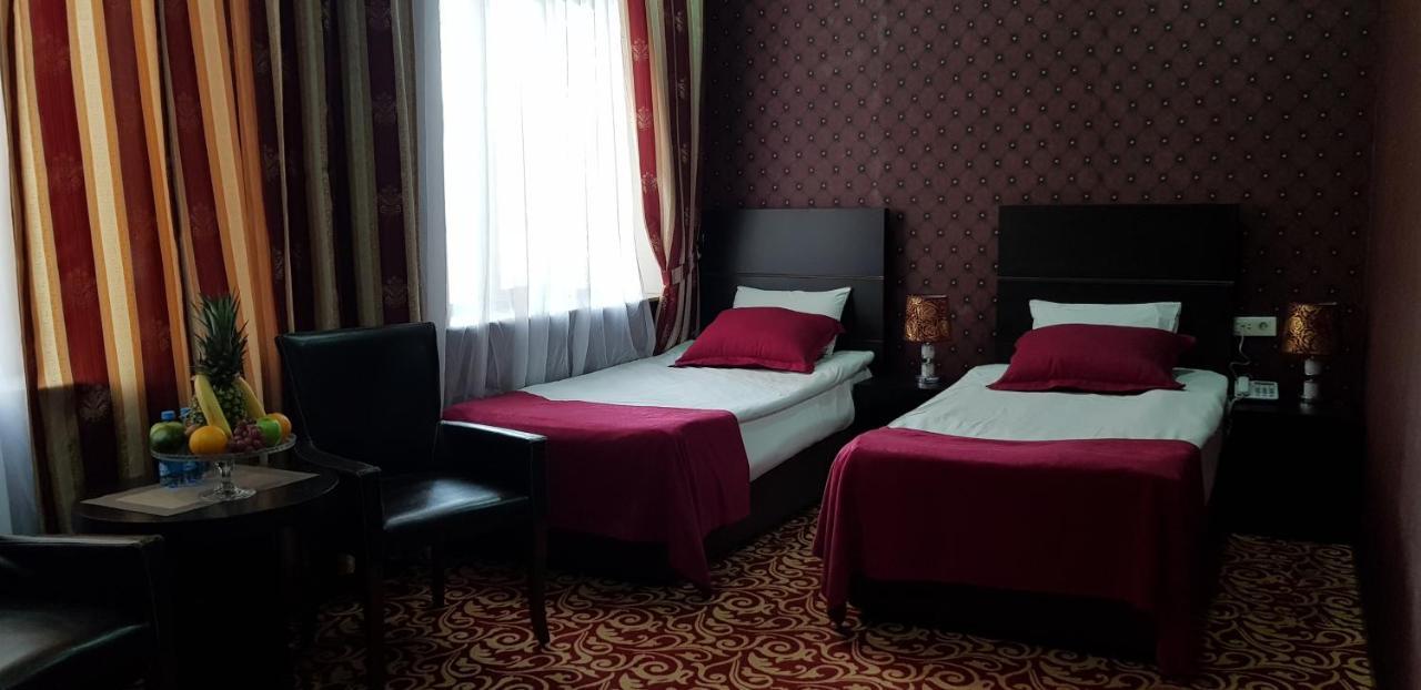 Ambassador Hotel Baku Exteriör bild