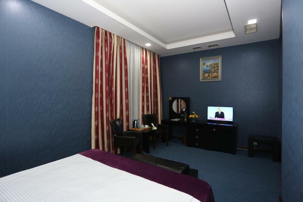 Ambassador Hotel Baku Exteriör bild
