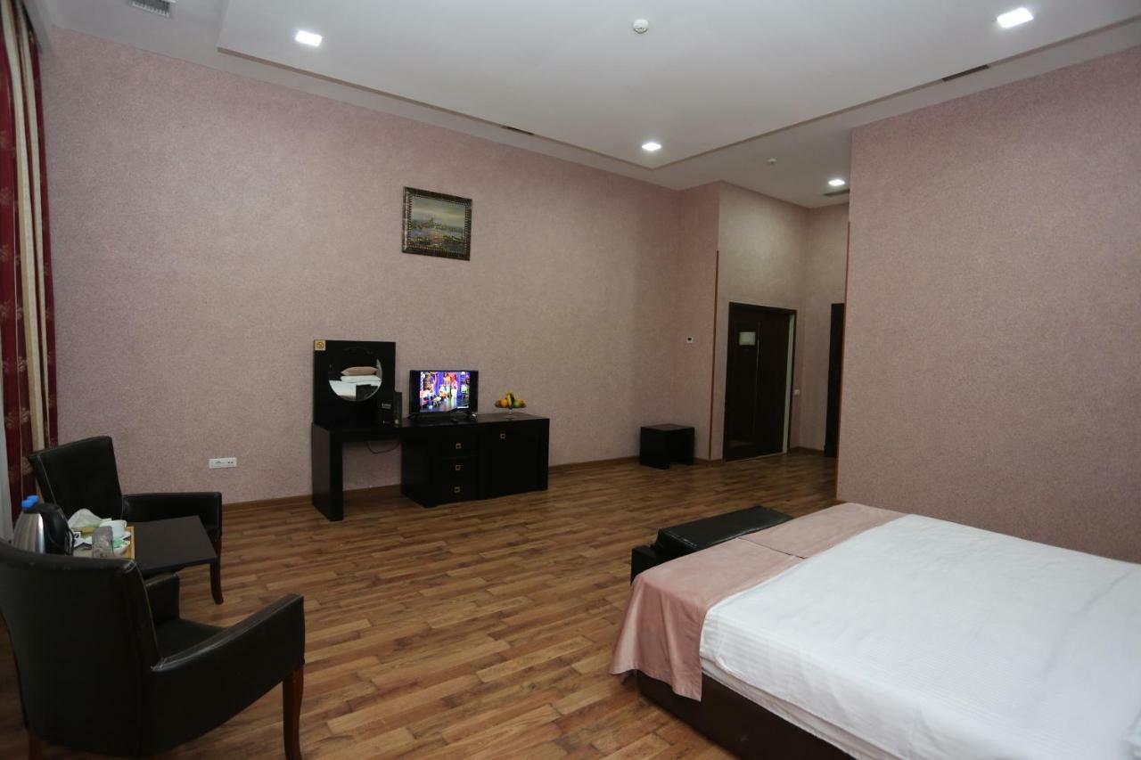 Ambassador Hotel Baku Exteriör bild